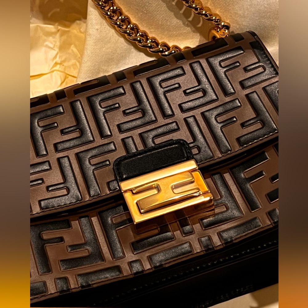 Brand New Fendi Kan U Small/Medium sized Chain Shoulder/Crossbody/Tote Bag